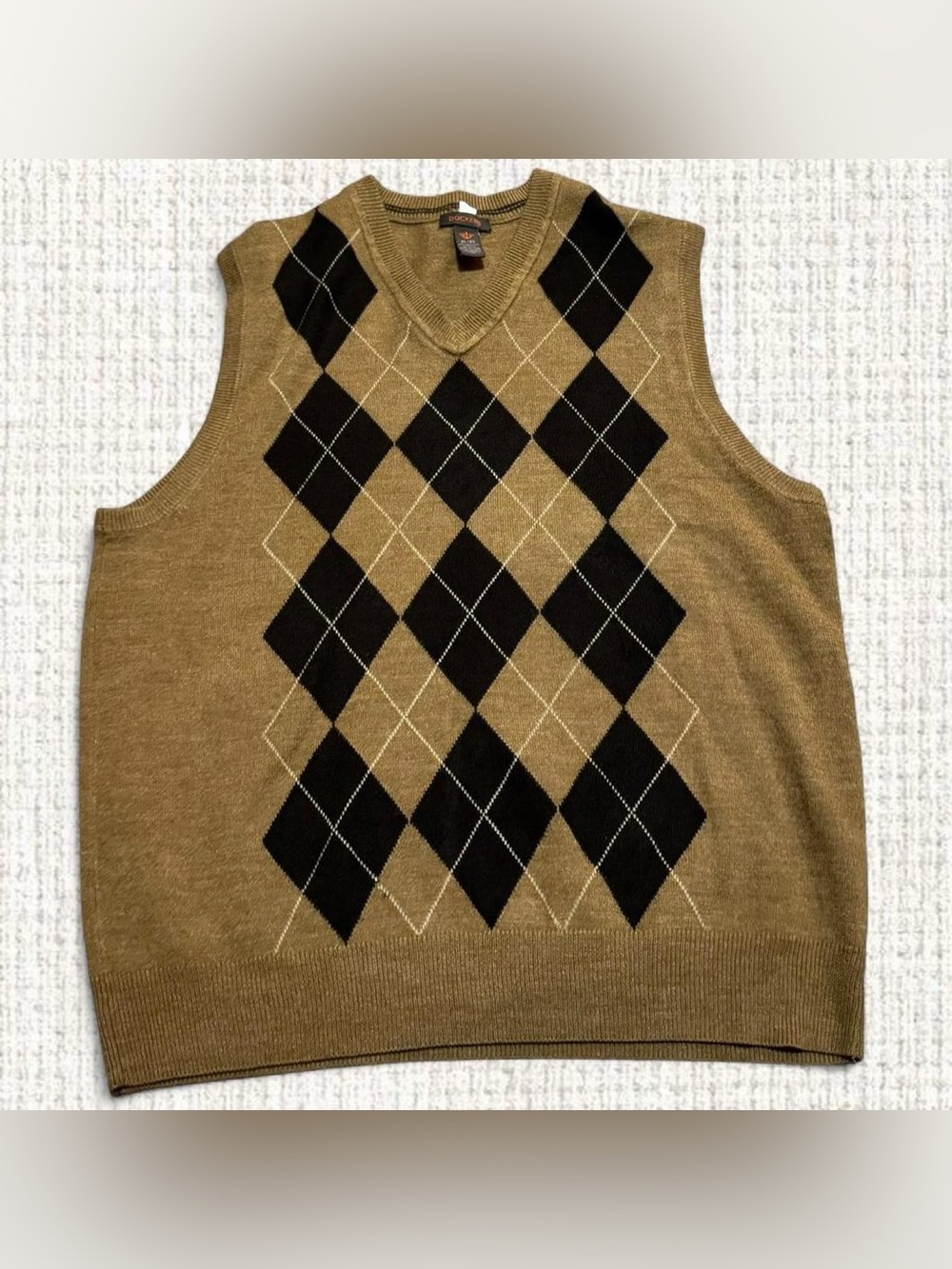 Dockers Brown/Black Argyle Sweater Vest - Men’s XL